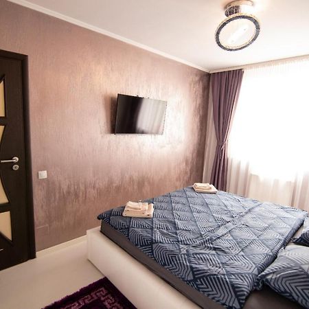 Royal Central Apartament Apartment Oradea Exterior photo